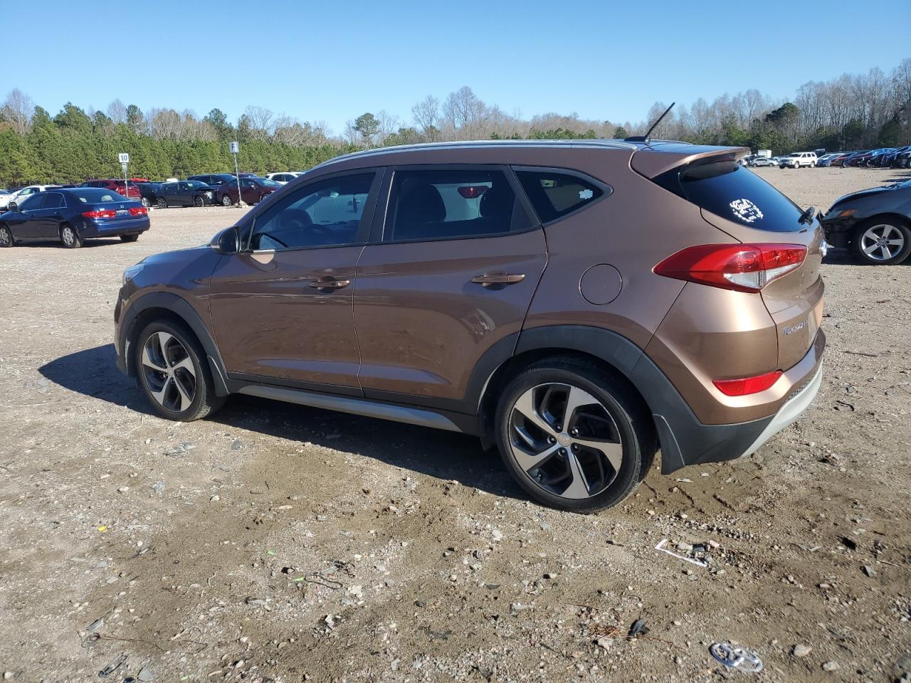 KM8J33A29HU351941 2017 HYUNDAI TUCSON - Image 2