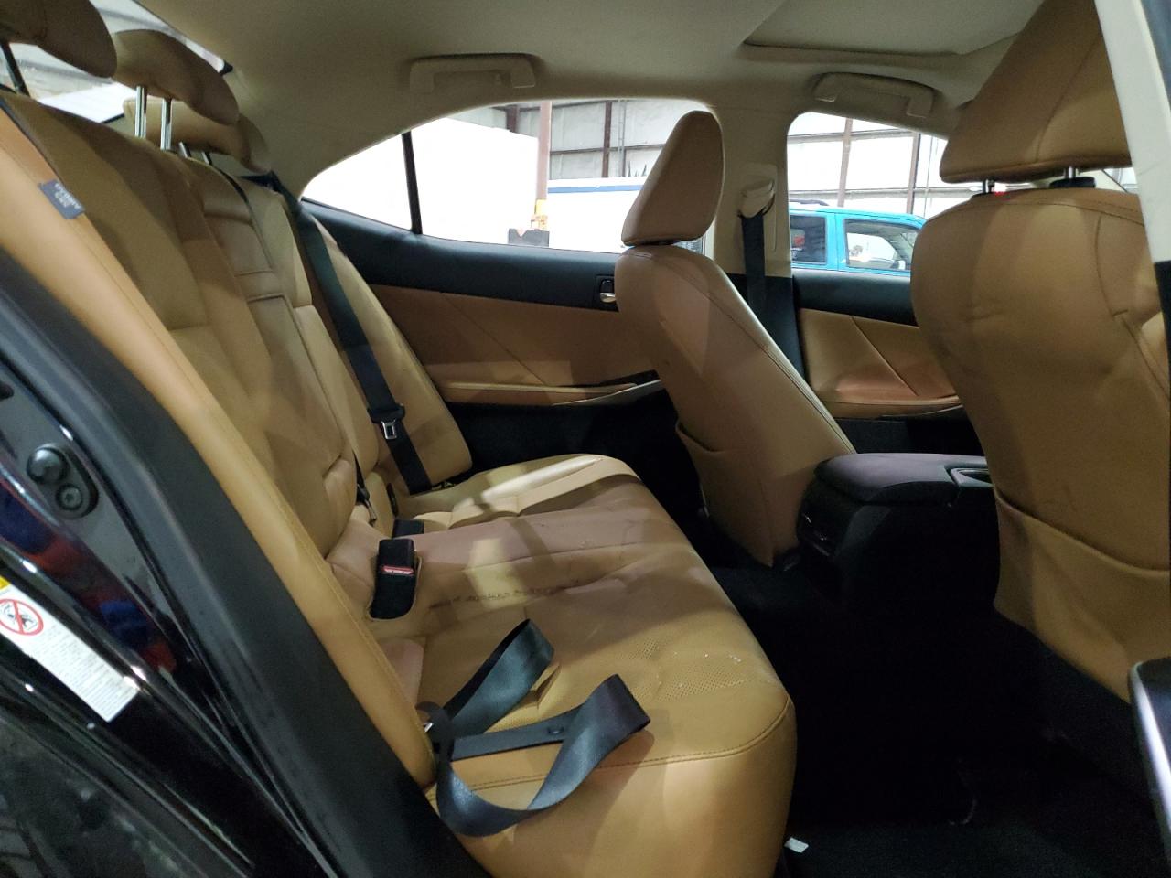 2016 Lexus IS - Image 10