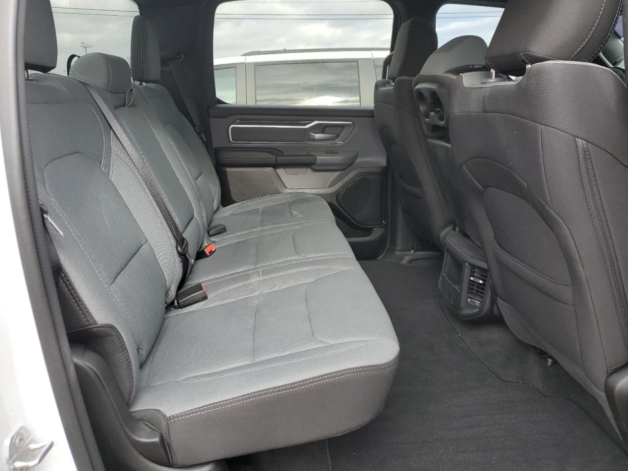 2022 RAM 1500 - Image 10