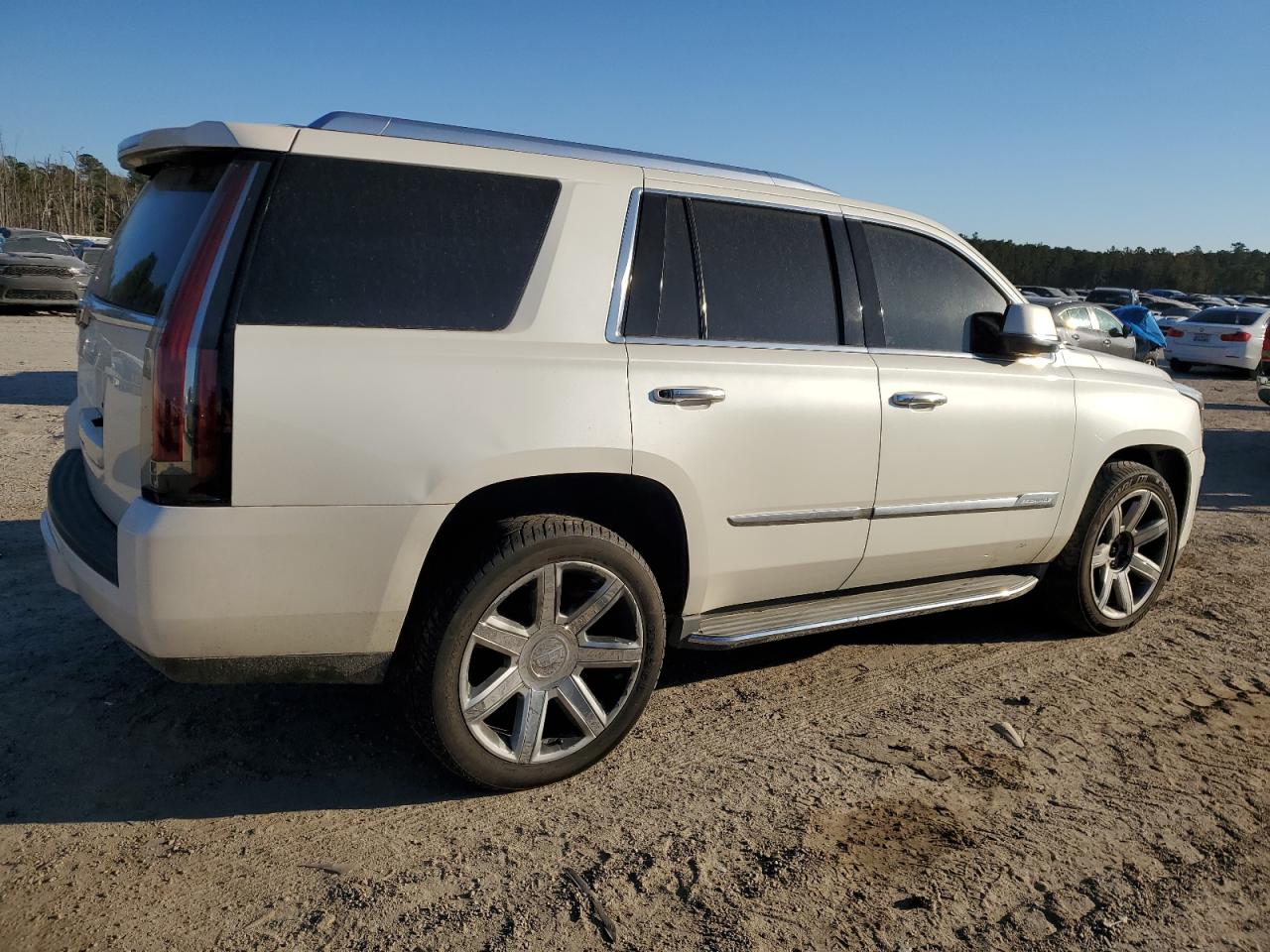 VIN 1GYS4MKJ4FR542159 2015 CADILLAC ESCALADE no.3