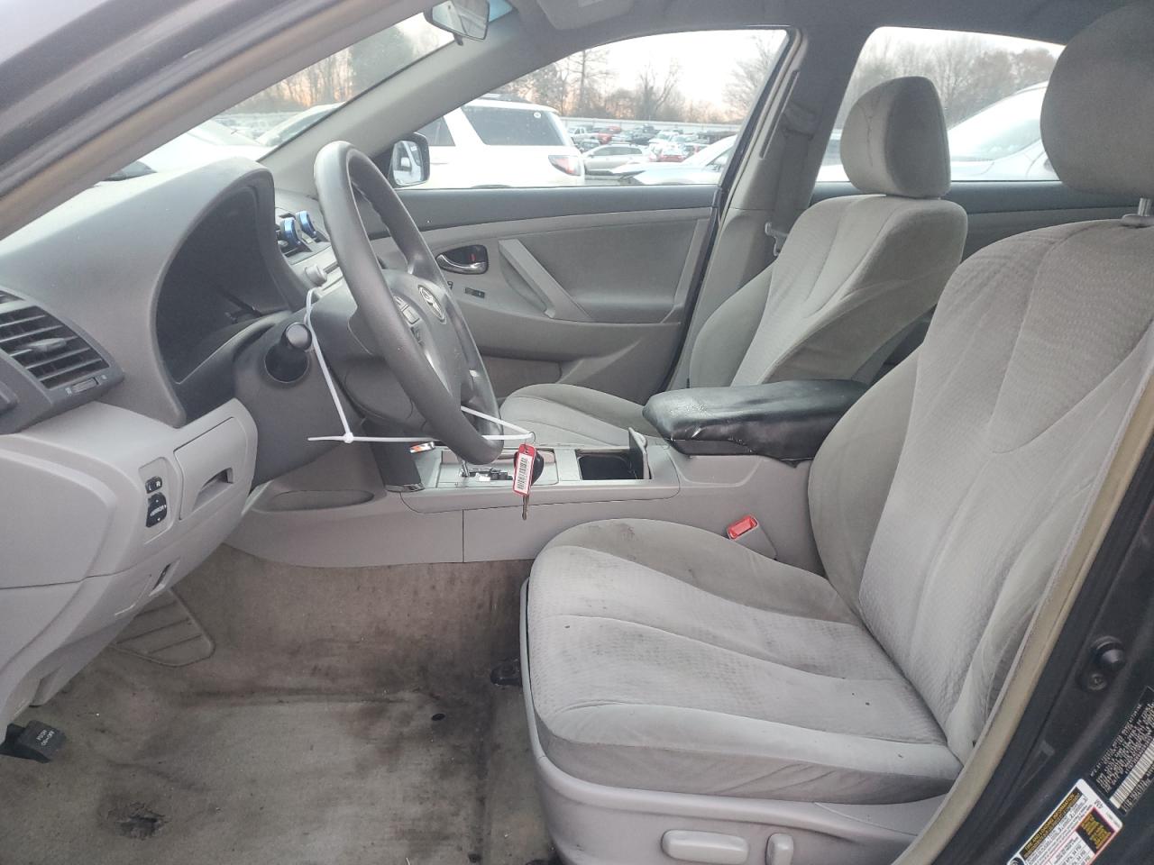 2010 Toyota Camry - Image 7