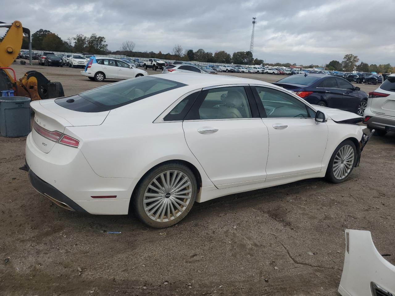 VIN 3LN6L5E94HR645201 2017 LINCOLN MKZ no.3