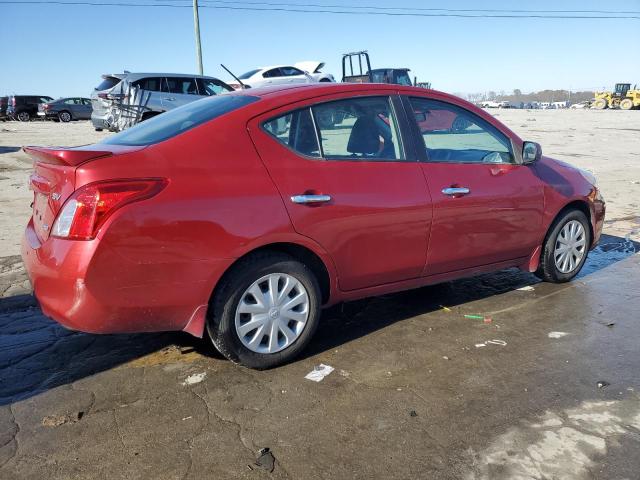  NISSAN VERSA 2013 Красный