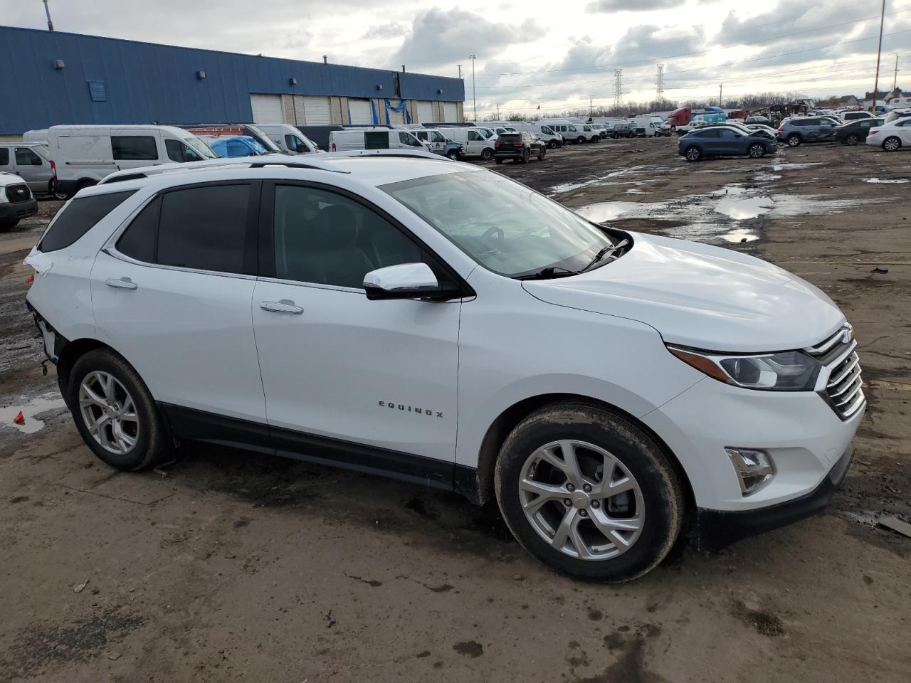 2020 Chevrolet Equinox - Image 4