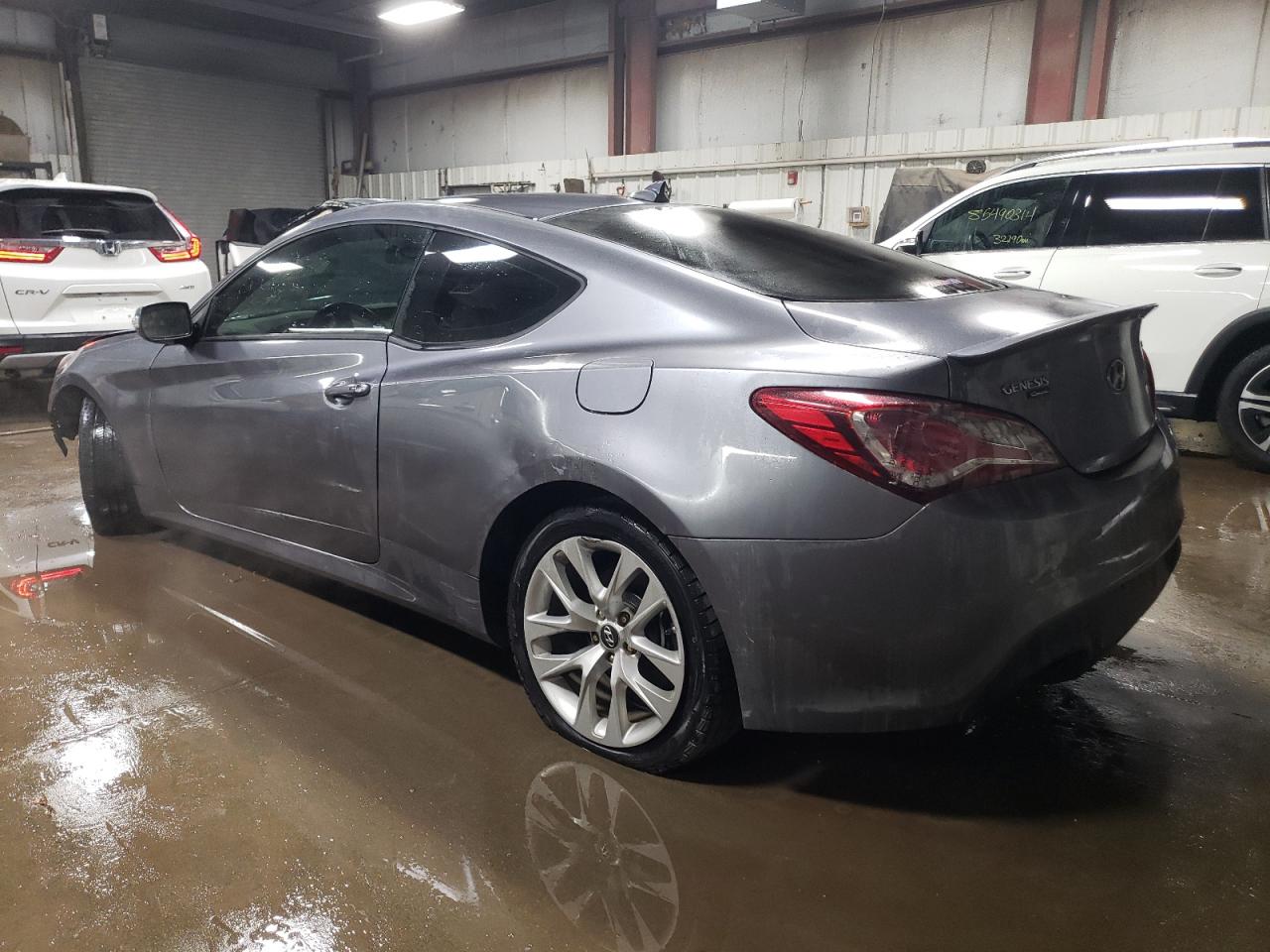 2015 Hyundai Genesis - Image 2