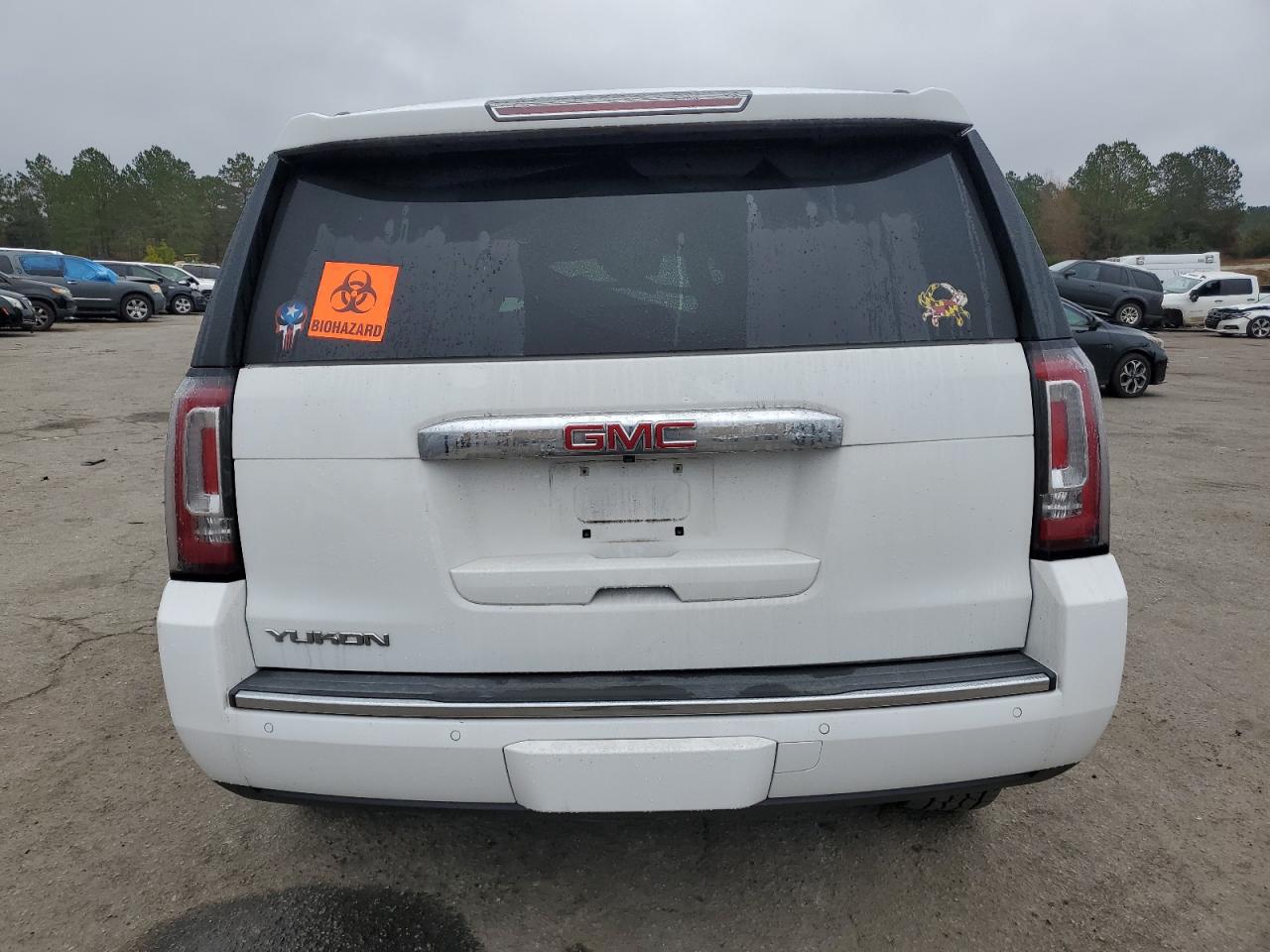 2020 GMC Yukon - Image 6