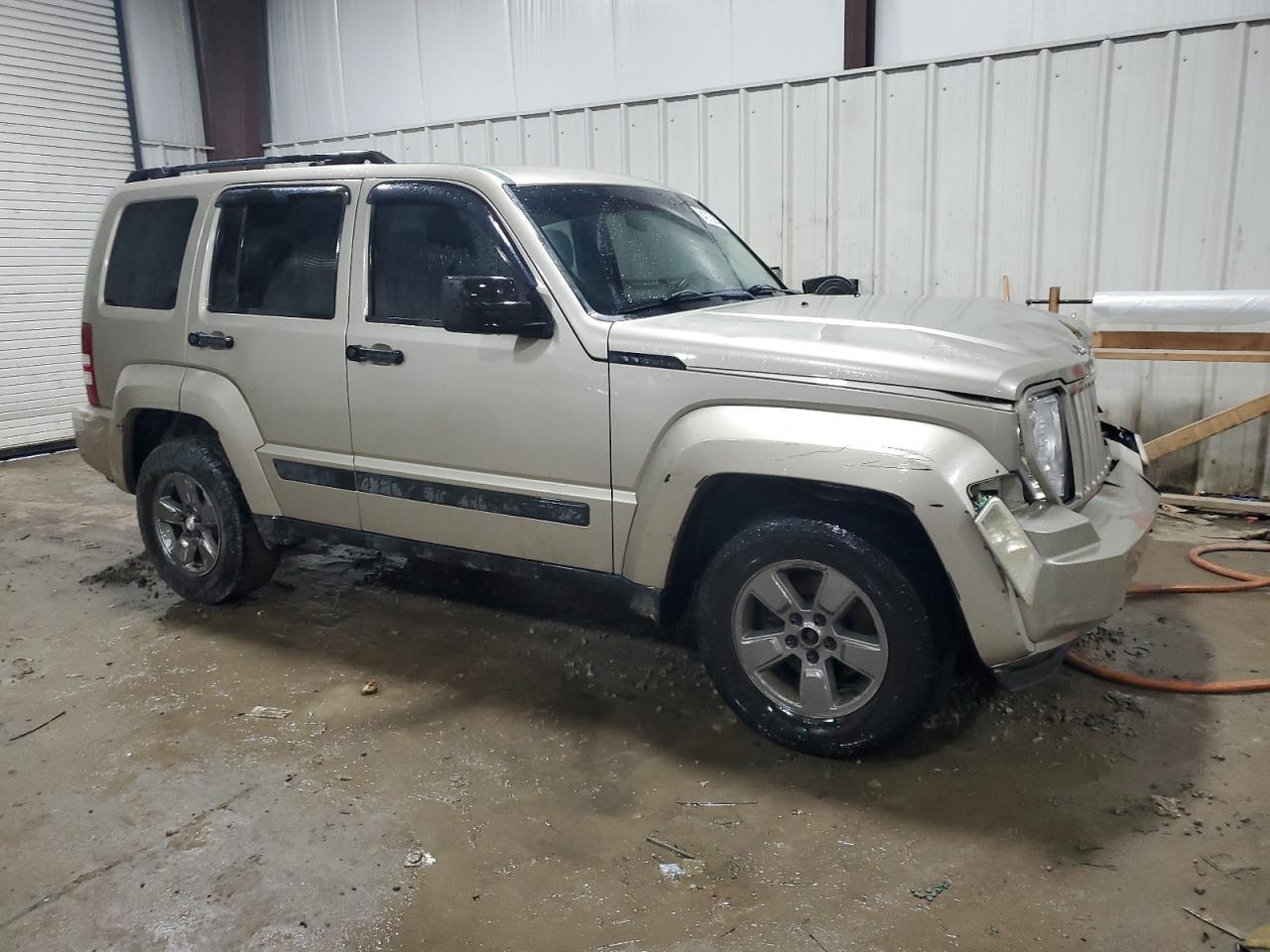 2011 Jeep Liberty (North America) - Image 4