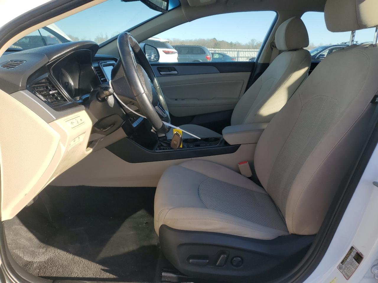 2018 Hyundai Sonata - Image 7