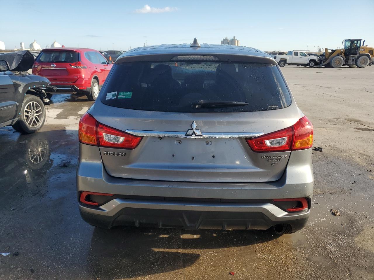 2018 Mitsubishi Outlander - Image 6