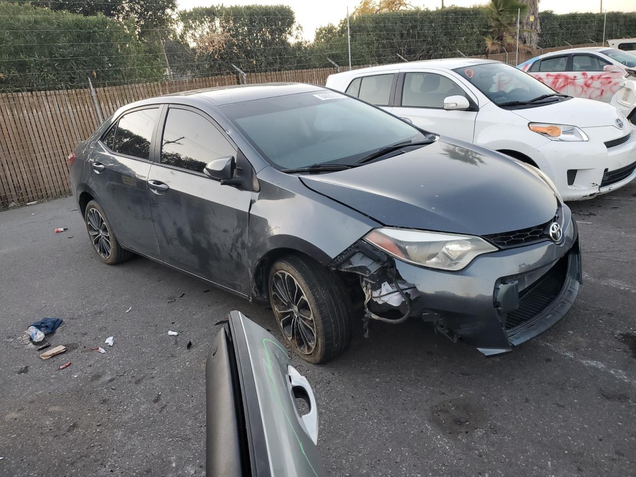 VIN 5YFBURHE3GP520825 2016 TOYOTA COROLLA no.4