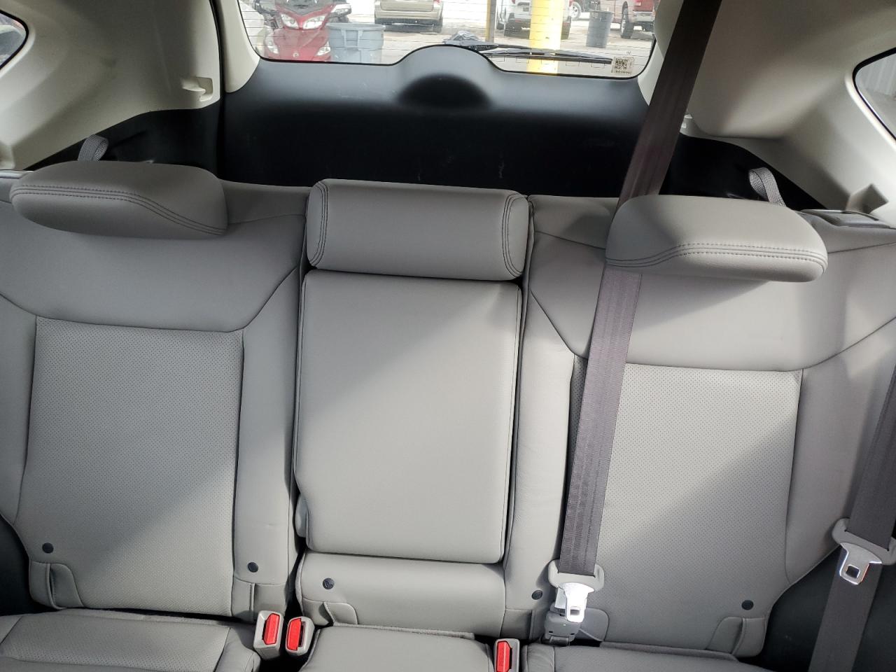 2016 Honda CR-V - Image 10