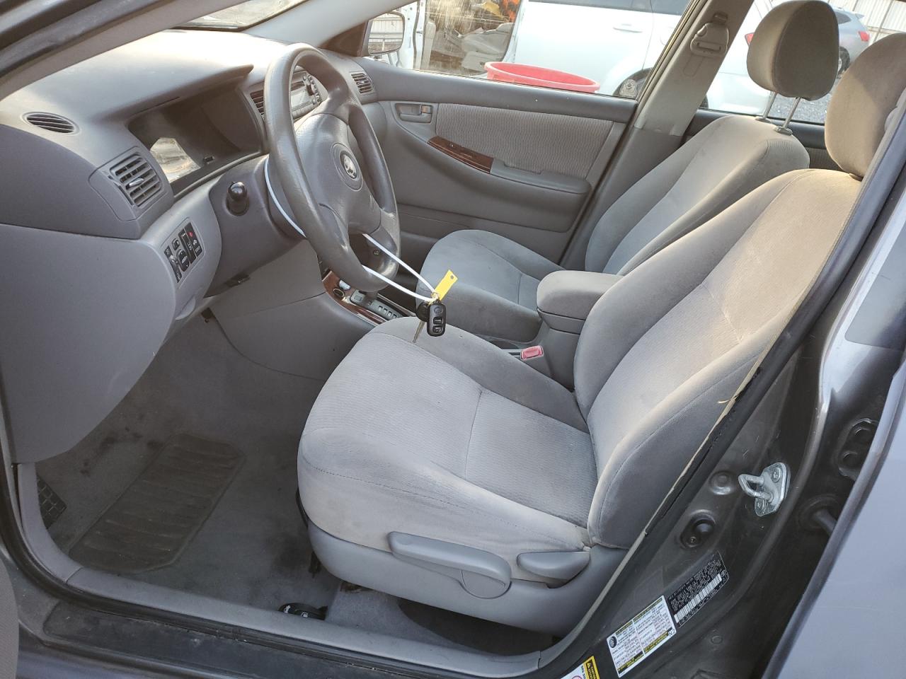 2005 Toyota Corolla - Image 7