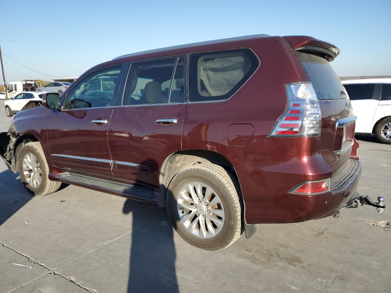 VIN JTJBM7FX6J5189085 2018 LEXUS GX no.2