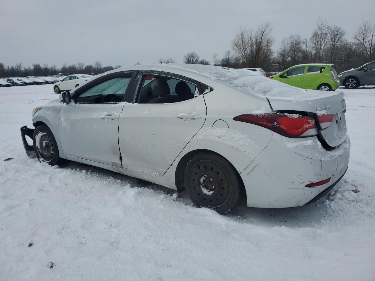 2016 Hyundai Elantra - Image 2