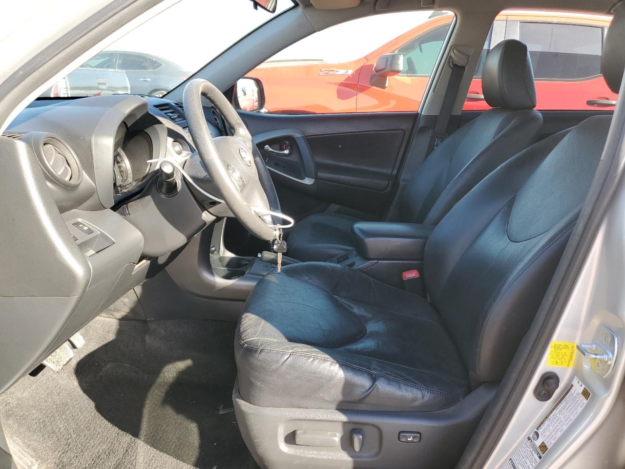 2012 Toyota RAV 4 - Image 7