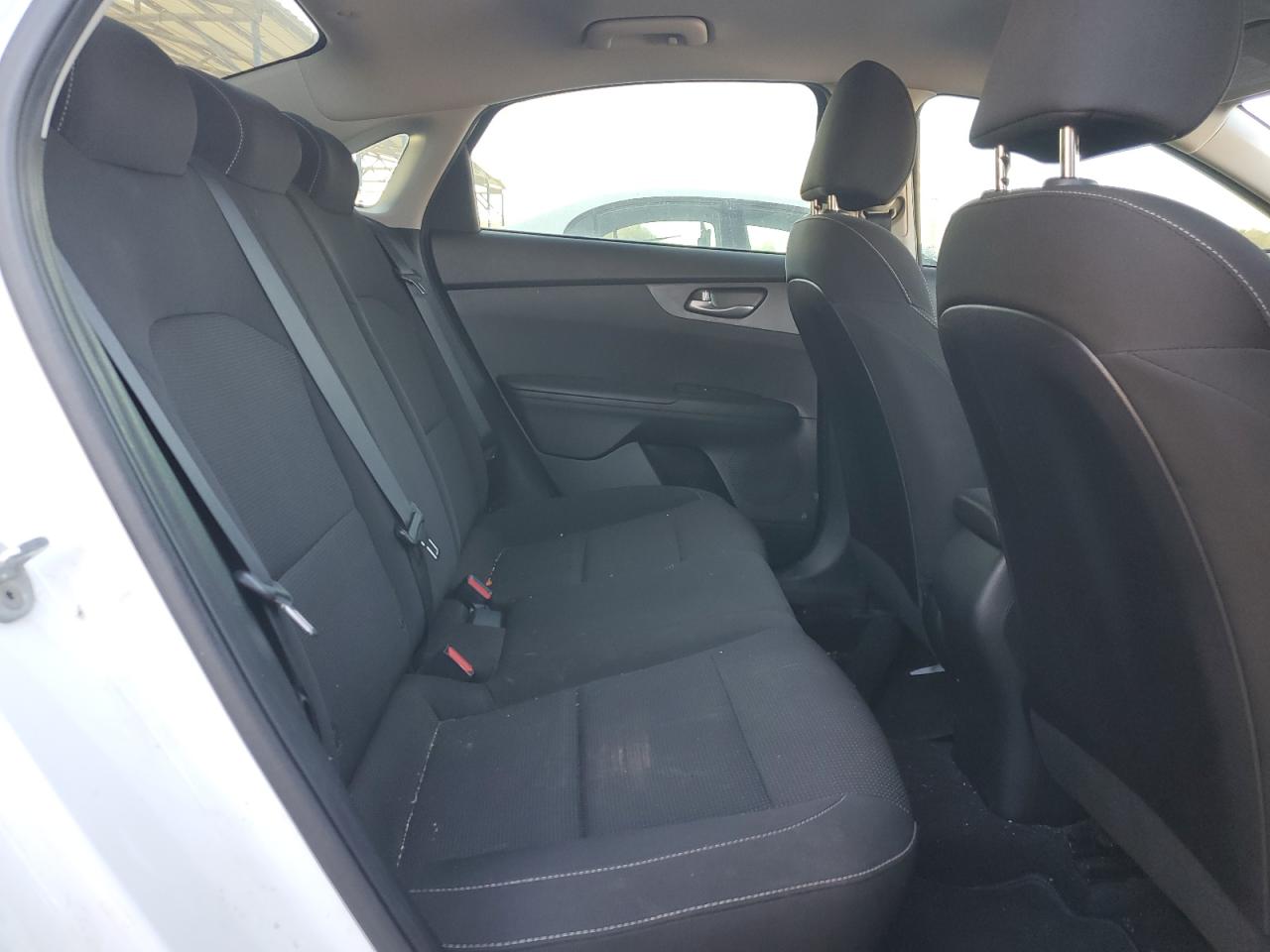 2020 Kia Forte - Image 10