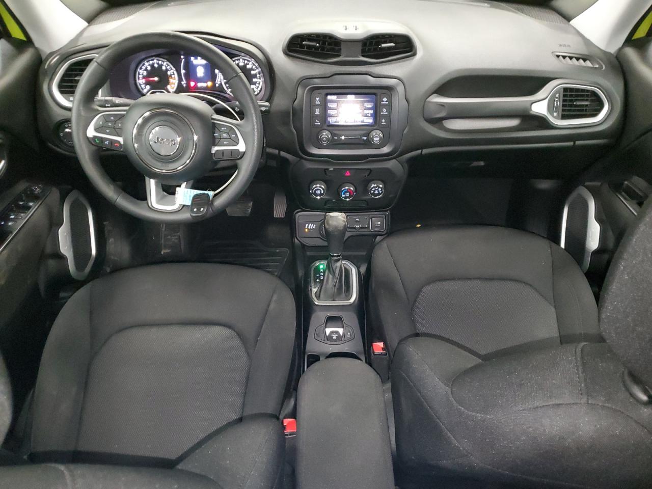 2018 Jeep Renegade - Image 8