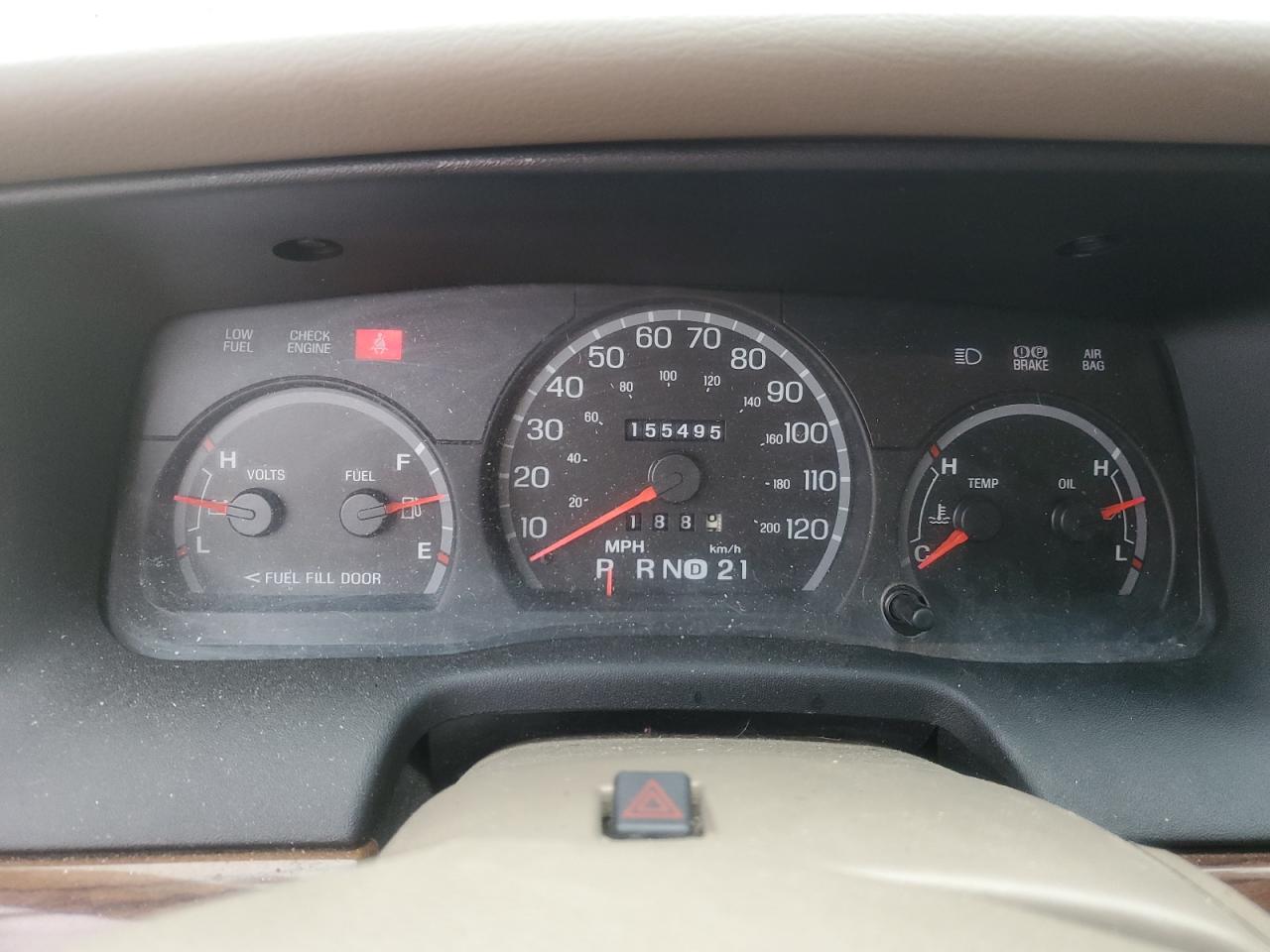 2005 Ford Crown Victoria Lx VIN: 2FAFP74W85X136047 Lot: 82915244