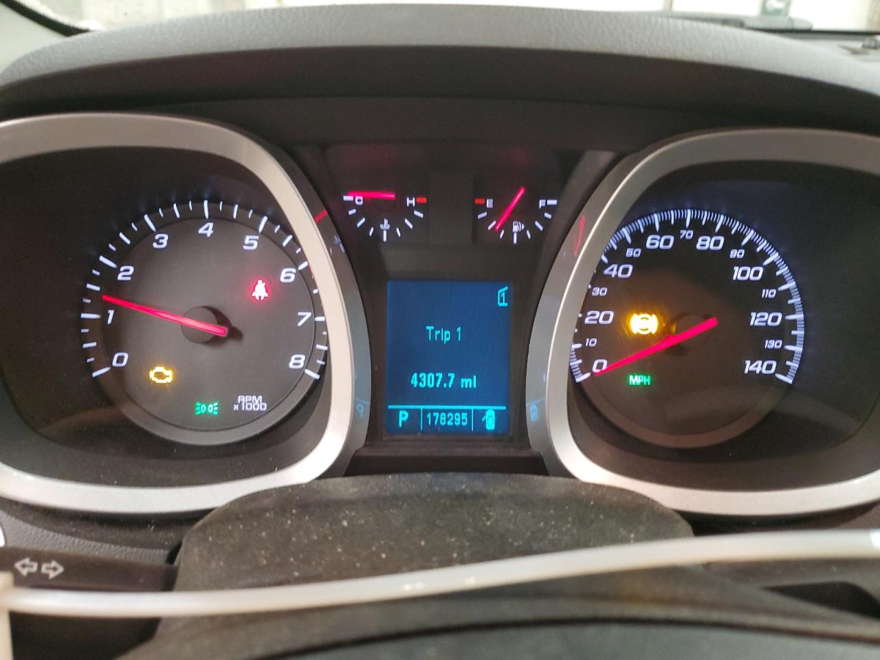 2010 Chevrolet Equinox - Image 9
