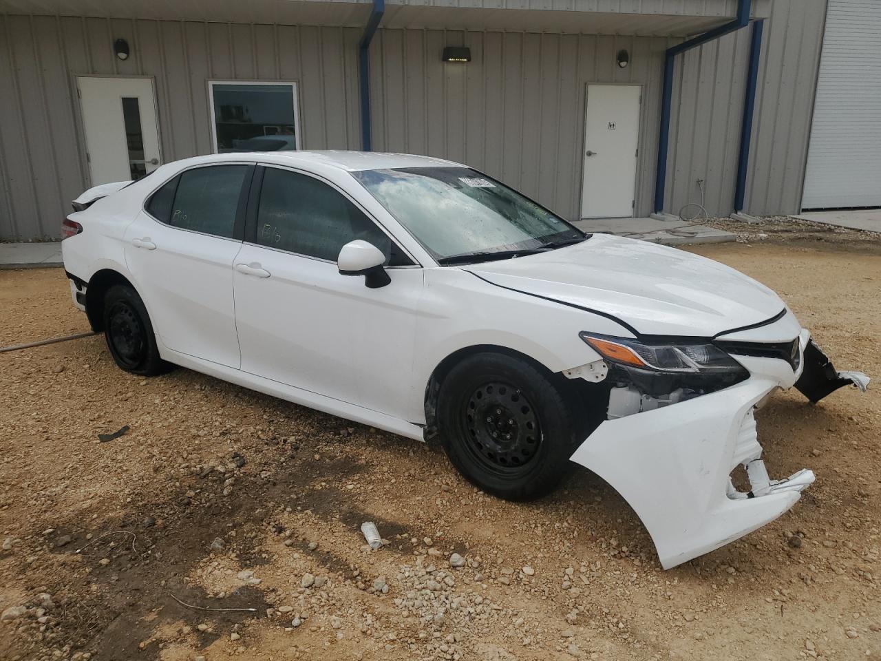 2018 Toyota Camry - Image 4