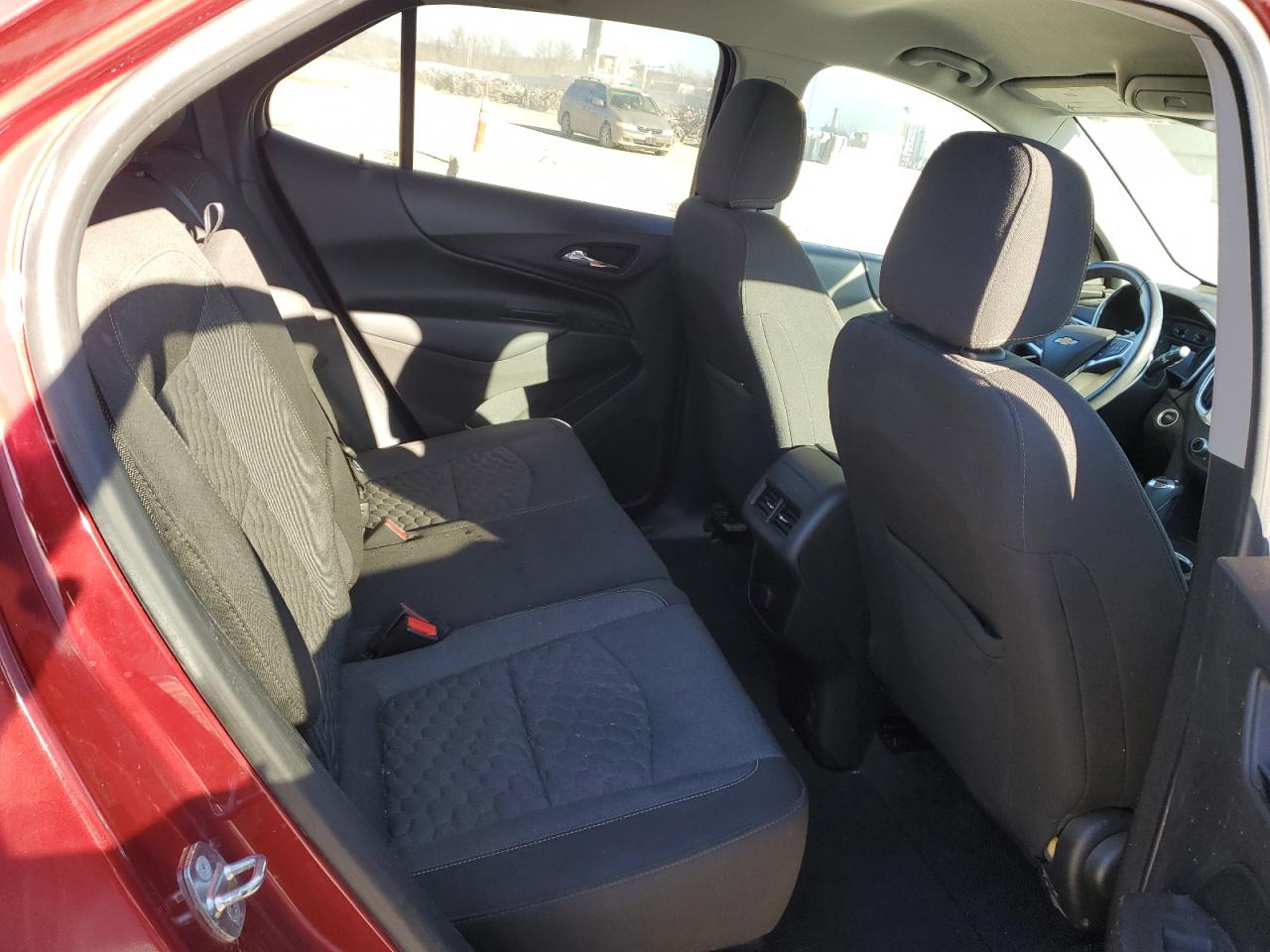 2018 Chevrolet Equinox - Image 11