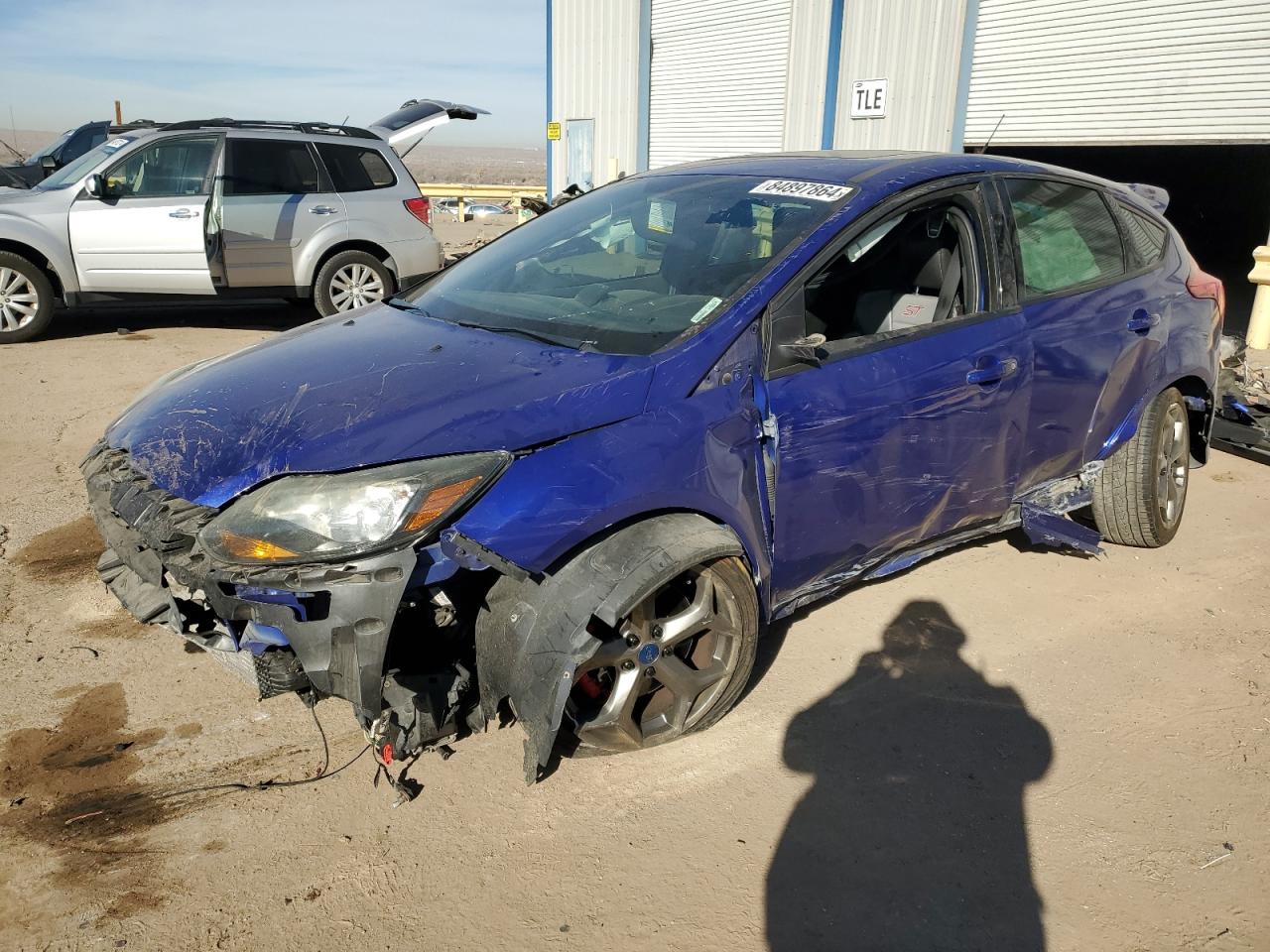 VIN 1FADP3L92EL122413 2014 FORD FOCUS no.1