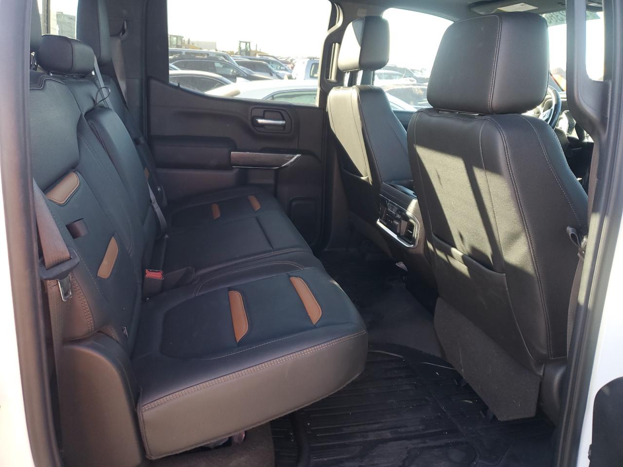 2019 GMC Sierra - Image 10