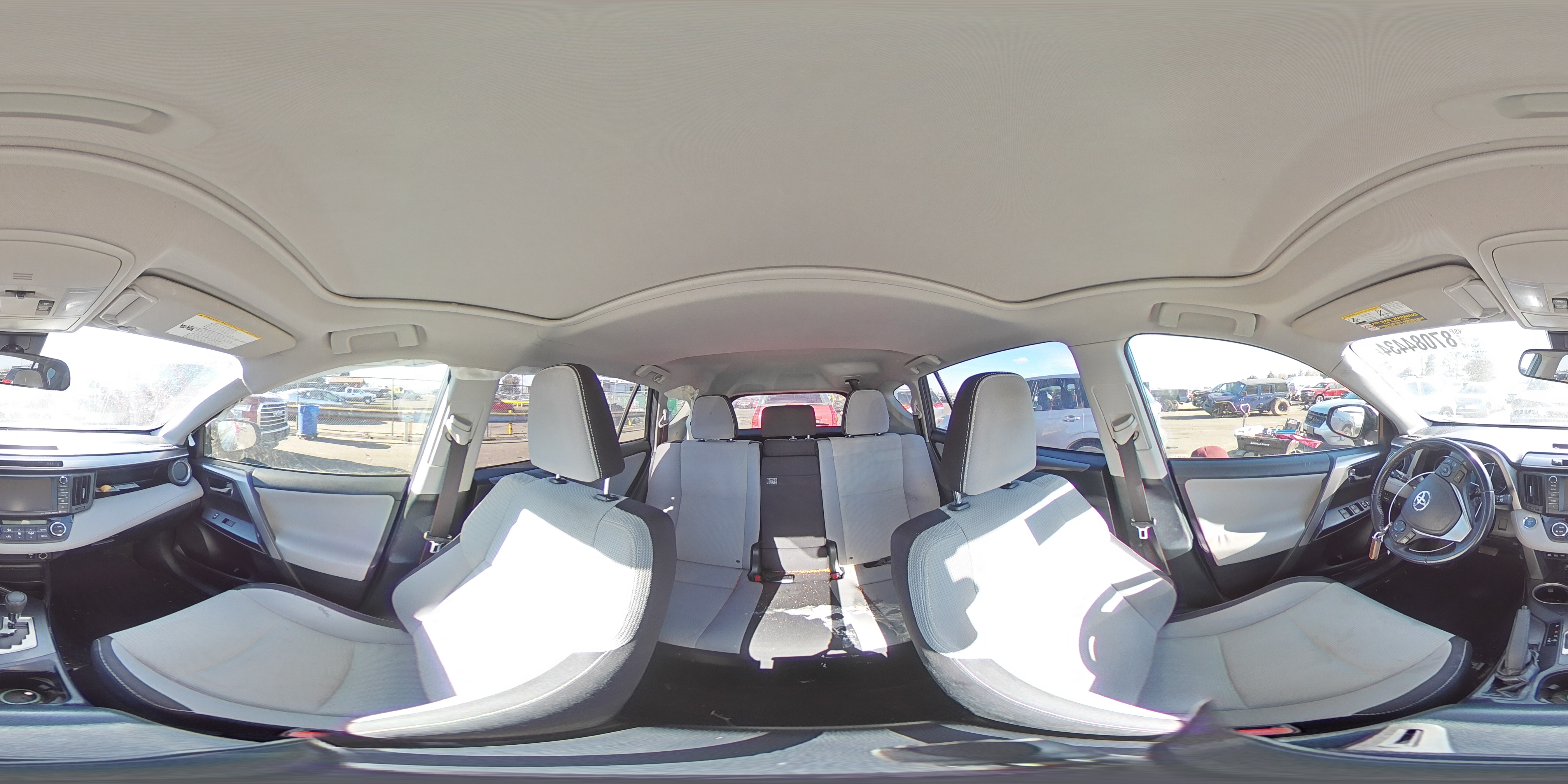 2017 Toyota RAV 4 - Image 13