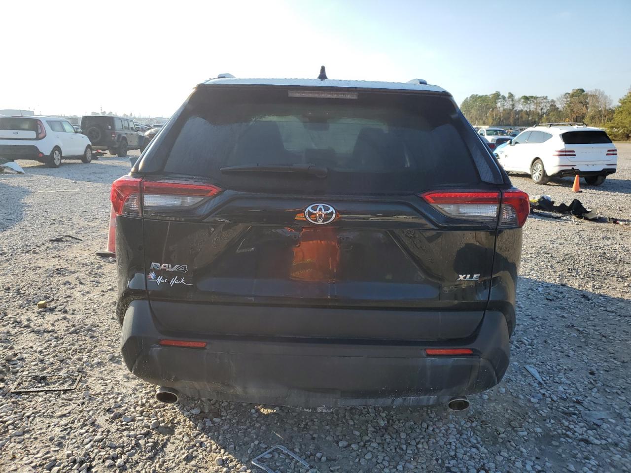 2022 Toyota RAV 4 - Image 6