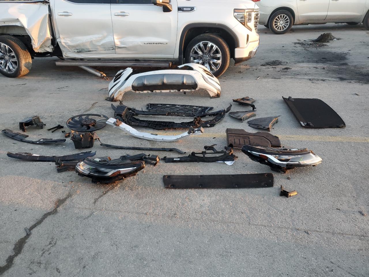 2022 Land Rover Range Rover Evoque R-Dynamic S VIN: SALZT2FX0NH167507 Lot: 84201644