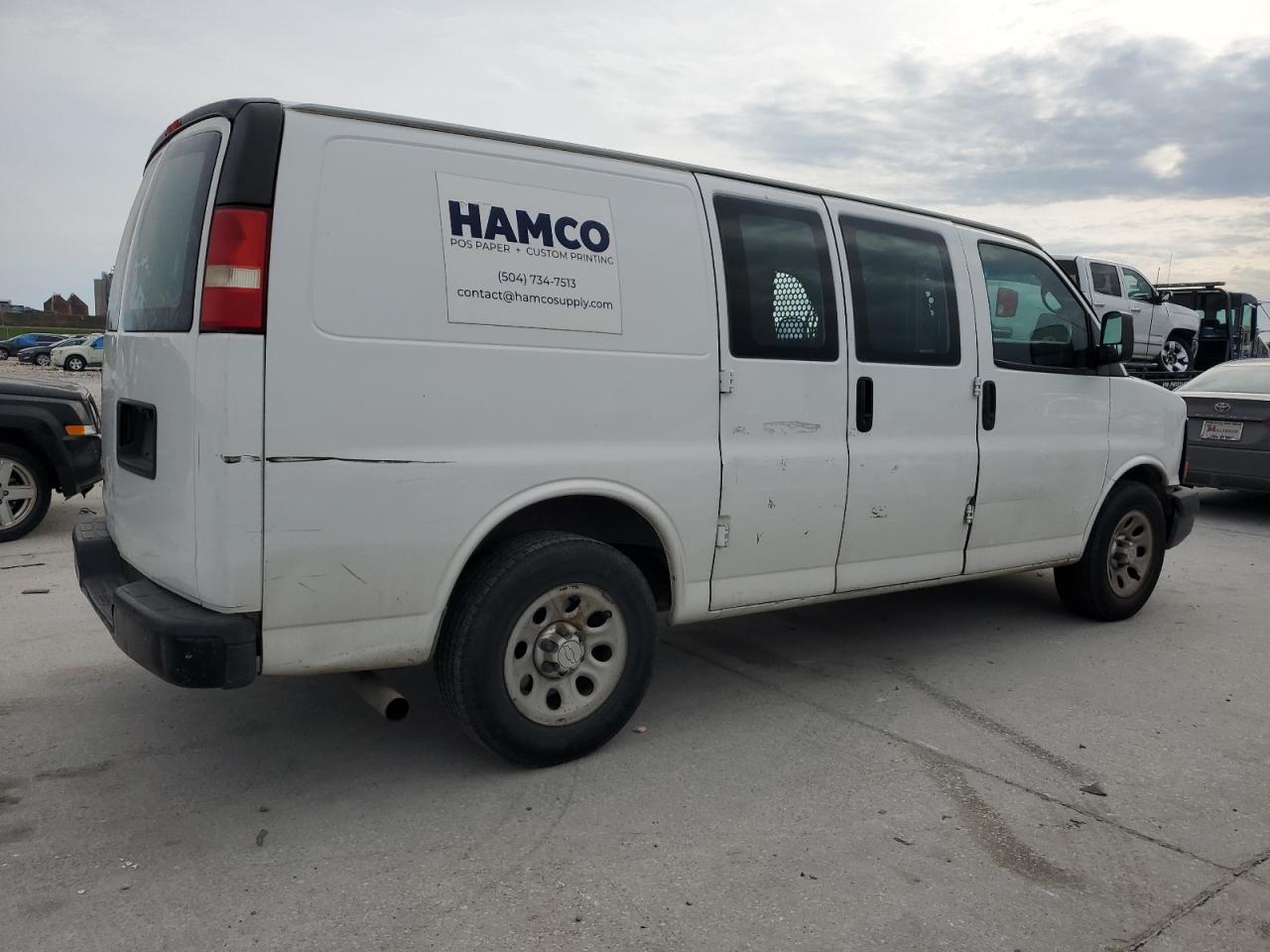 2014 Chevrolet Express - Image 3