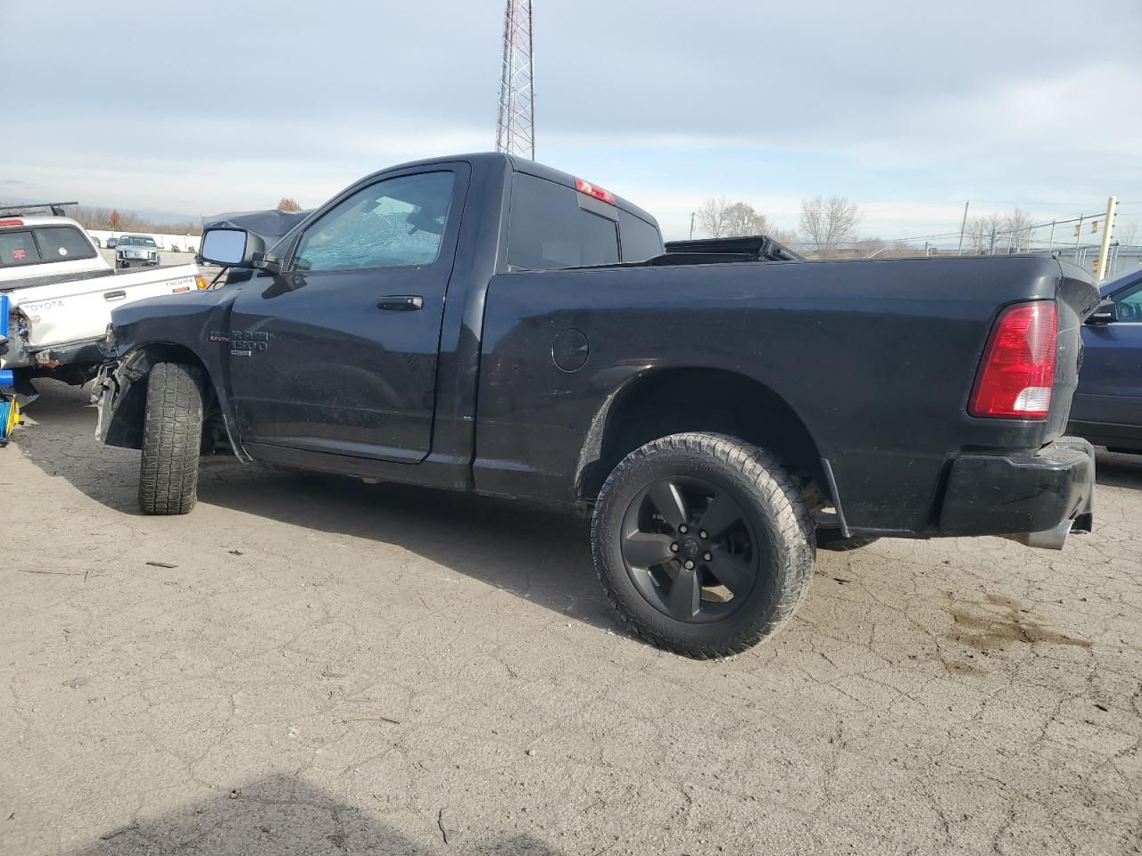 2019 RAM 1500 - Image 2