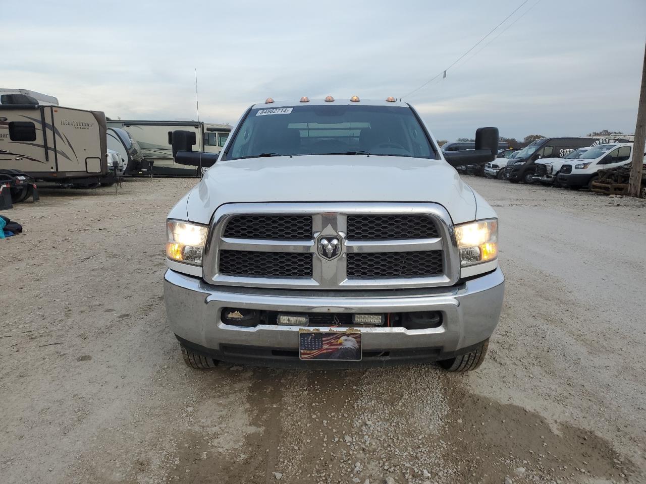 VIN 3C7WRSCL9JG188485 2018 RAM All Models no.5