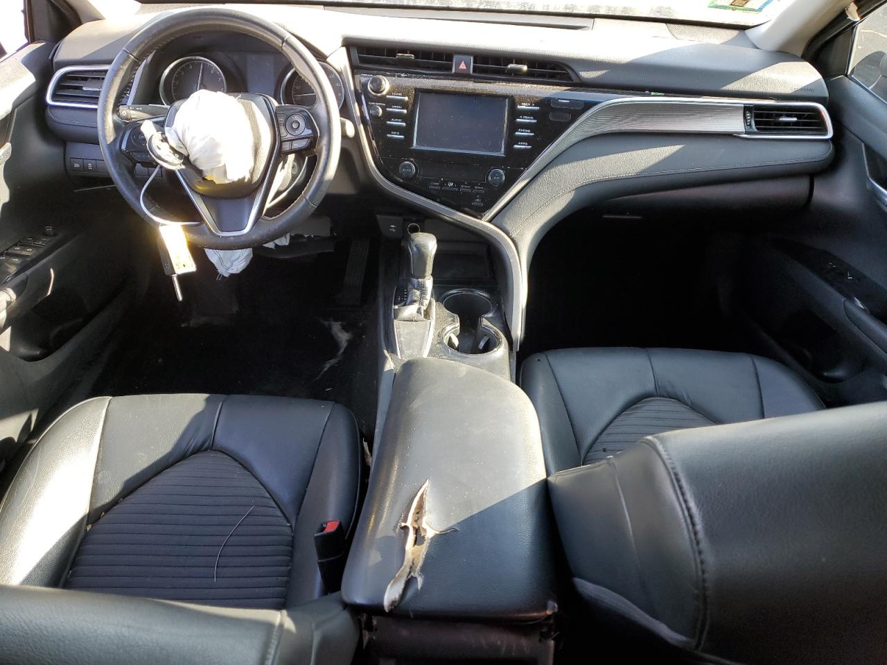 2018 Toyota Camry - Image 8