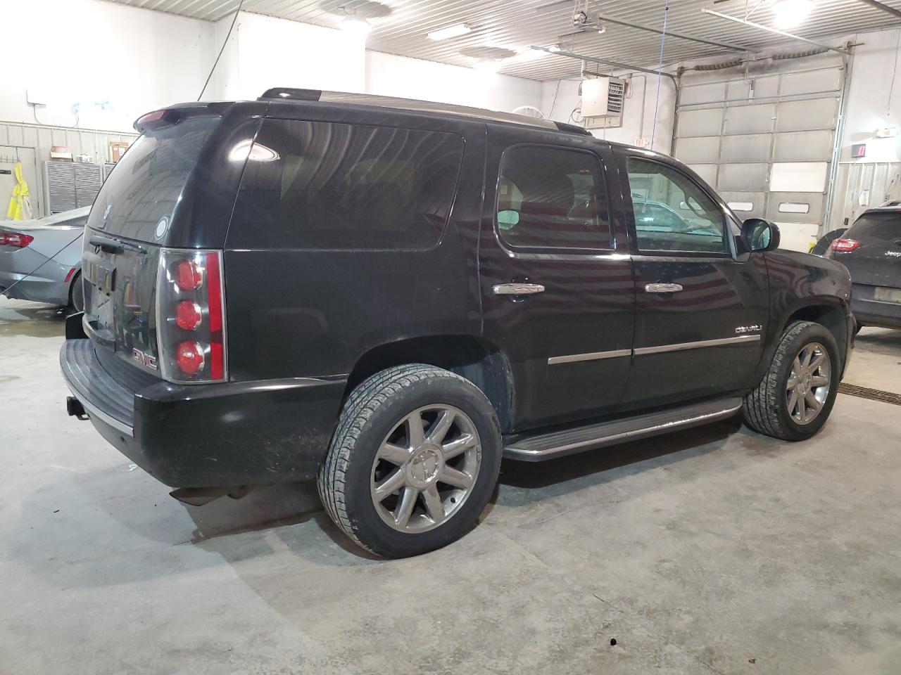 2013 GMC Yukon - Image 3