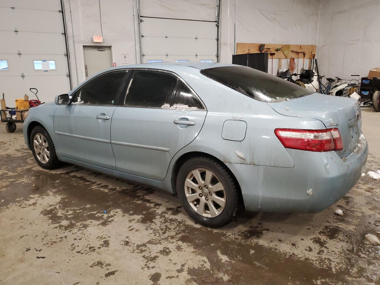 2009 Toyota Camry - Image 2