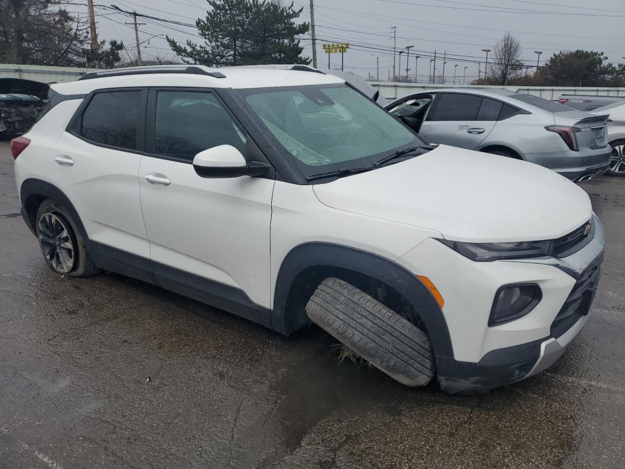 2022 Chevrolet TrailBlazer - Image 4