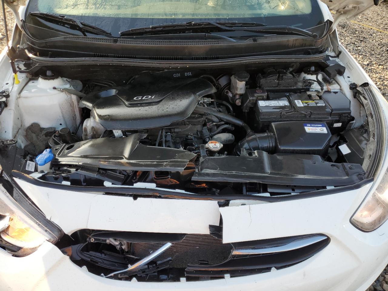 2016 Hyundai Accent - Image 11