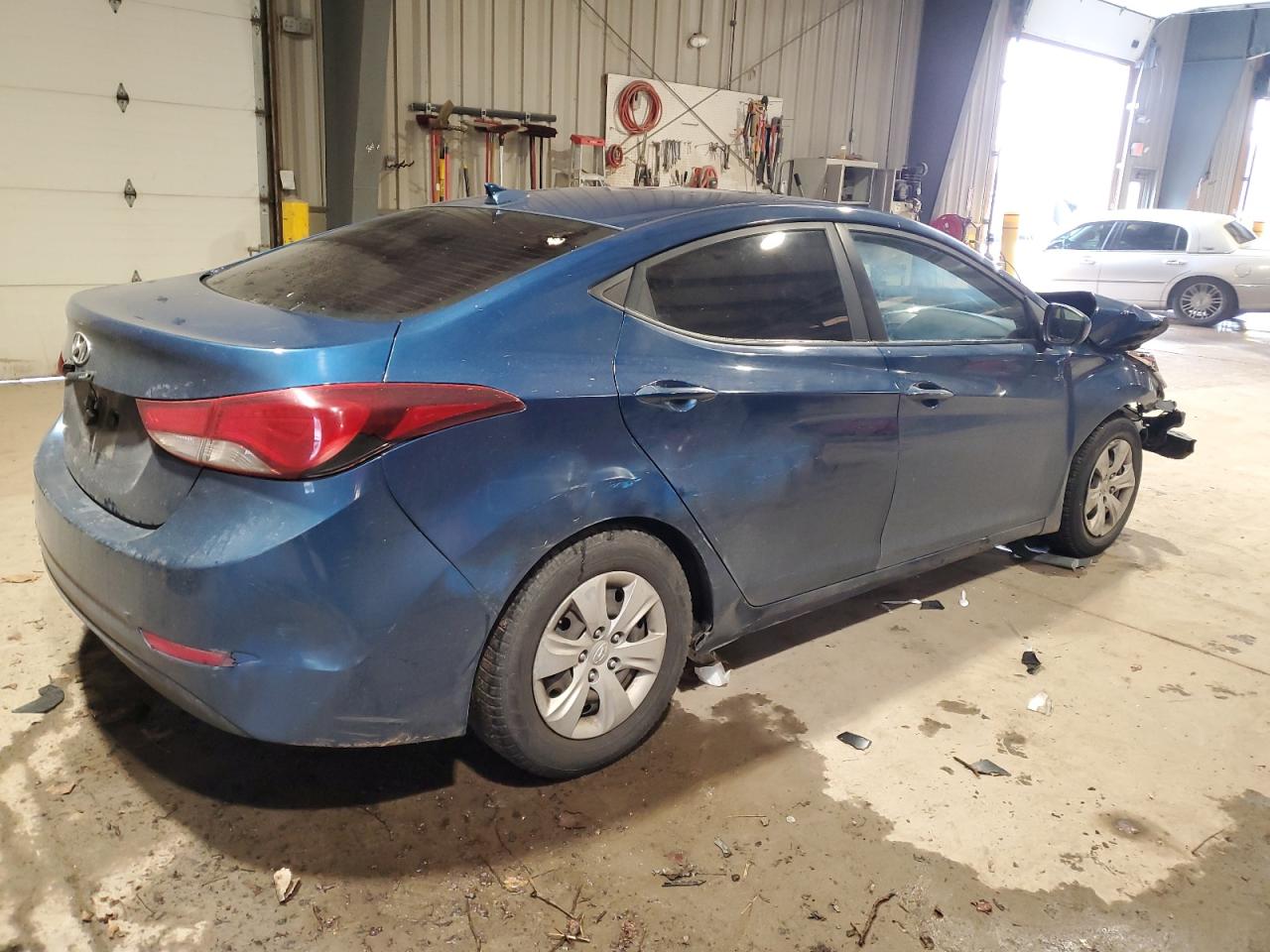 VIN KMHDH4AE7GU603067 2016 HYUNDAI ELANTRA no.3