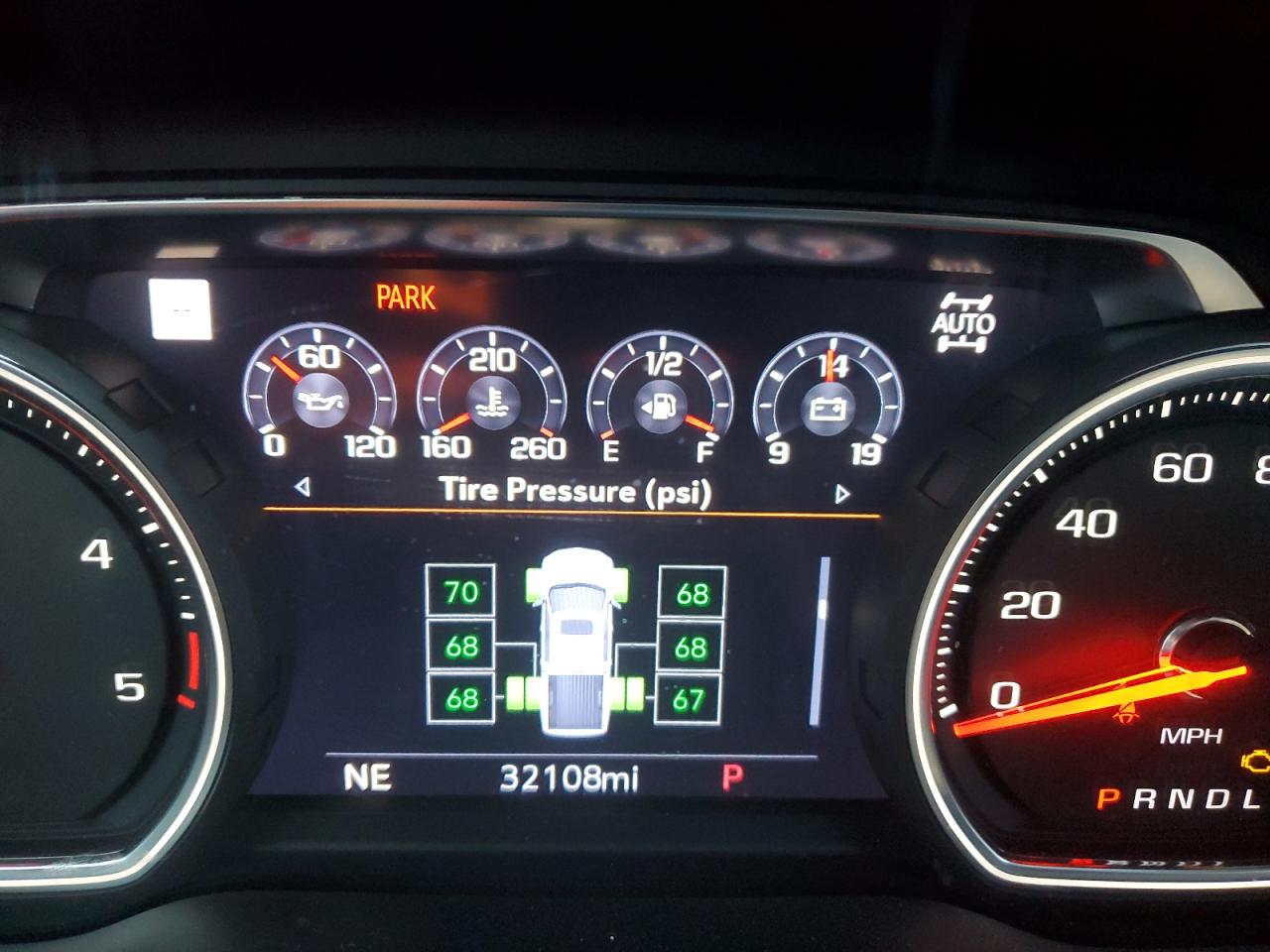 2022 Chevrolet Silverado - Image 8