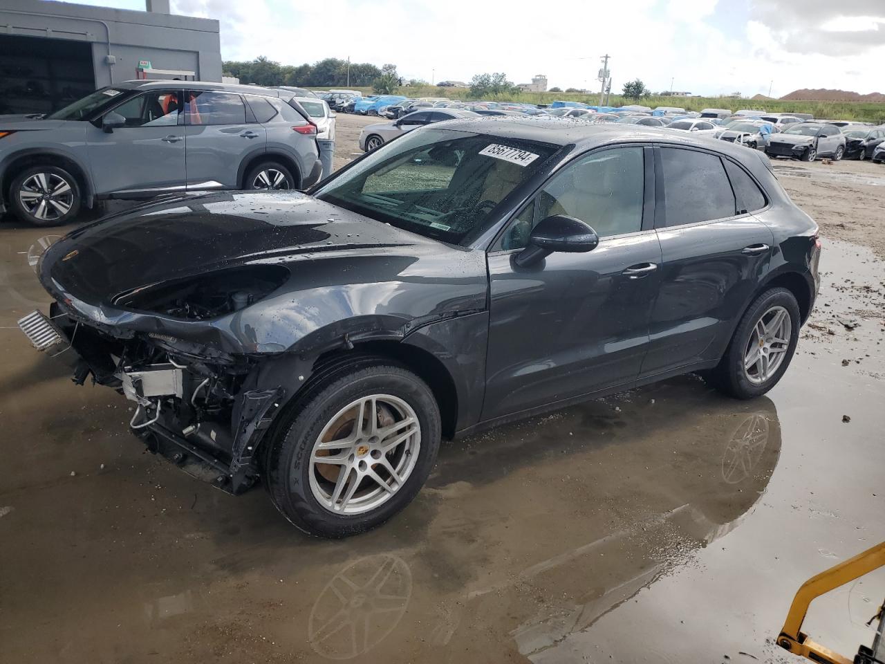 VIN WP1AA2A59JLB21079 2018 PORSCHE MACAN no.1