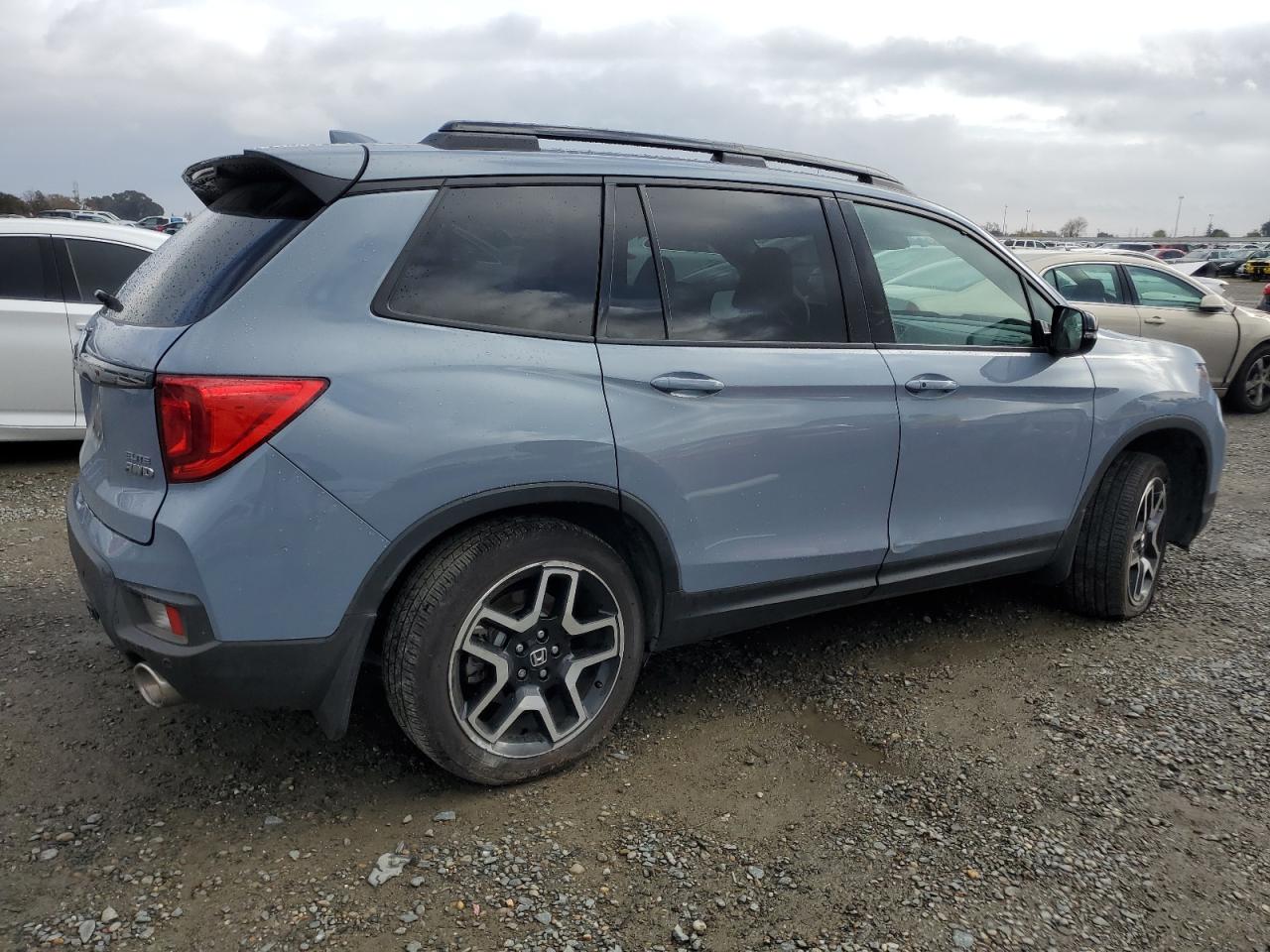2022 Honda Passport - Image 3