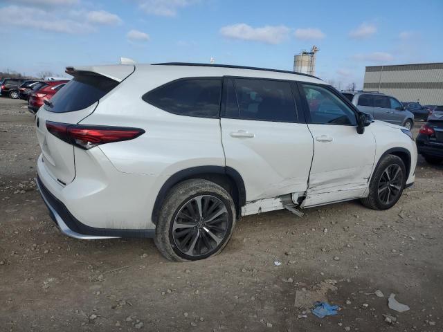  TOYOTA HIGHLANDER 2021 Biały