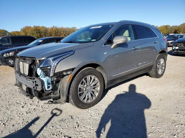  CADILLAC XT5 2019 Серый