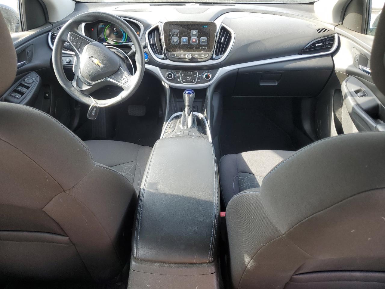 2018 Chevrolet Volt - Image 8