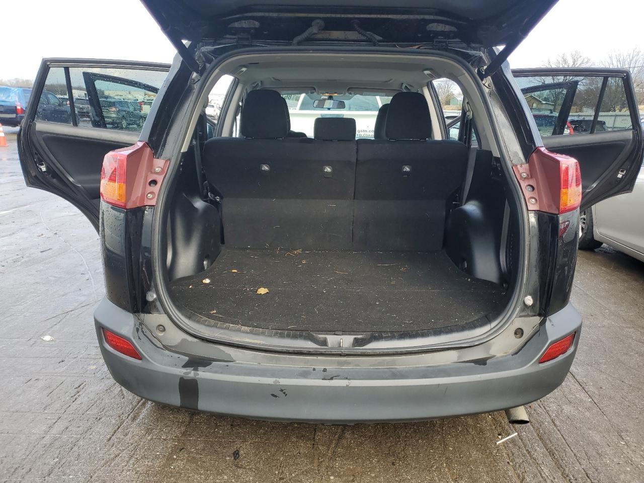 2015 Toyota RAV 4 - Image 13
