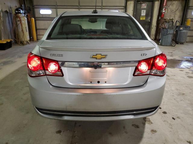  CHEVROLET CRUZE 2015 Srebrny