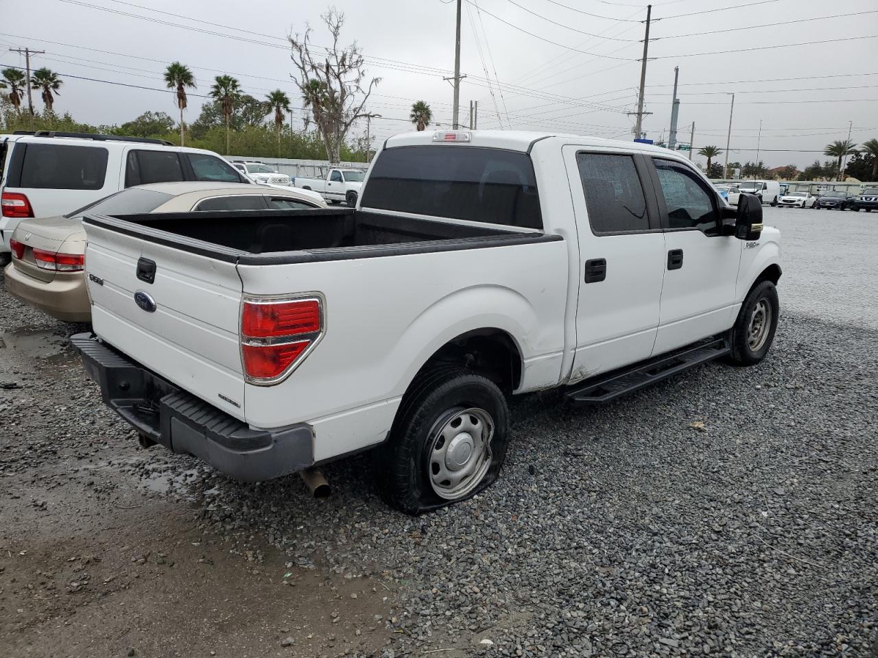 VIN 1FTFW1CFXDKF26953 2013 FORD F-150 no.3