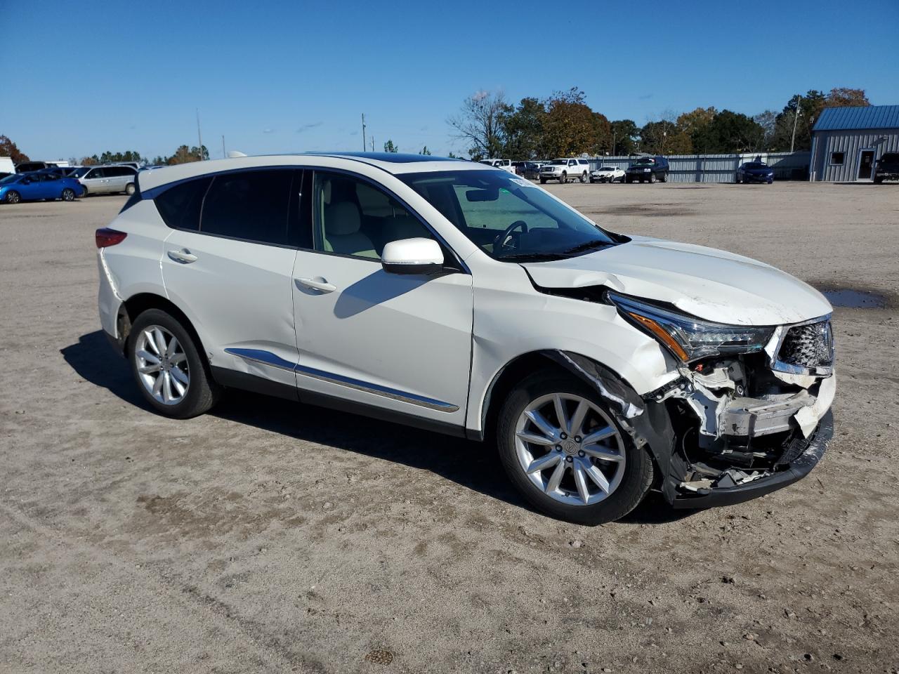 VIN 5J8TC1H37KL001786 2019 ACURA RDX no.4