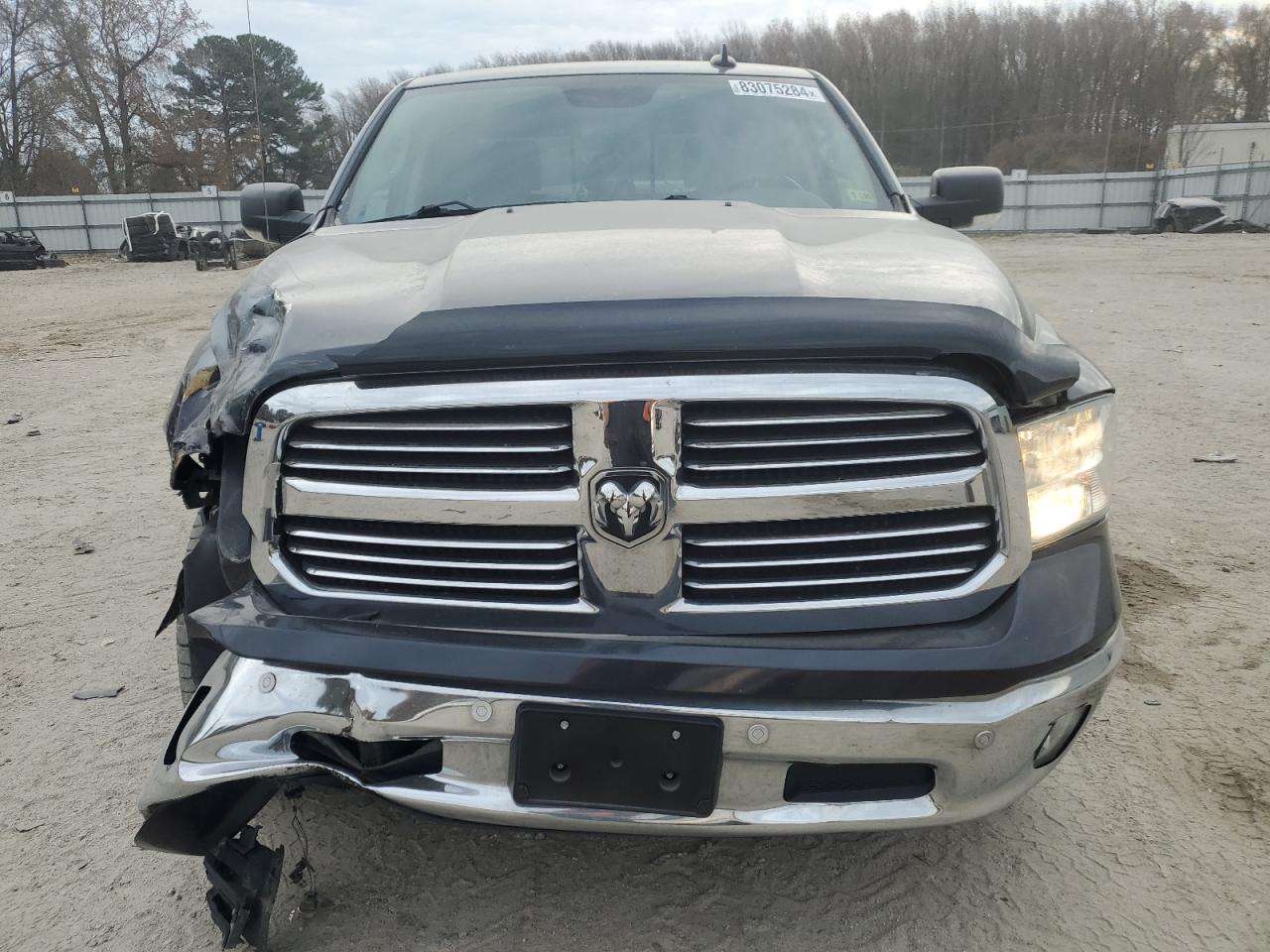 2016 RAM 1500 - Image 5